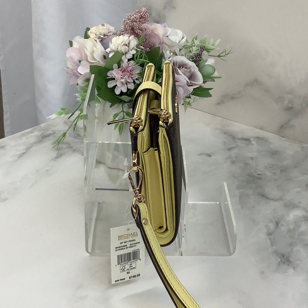 NWT Michael Kors- Double Zip Wallet - Picture 3 of 4
